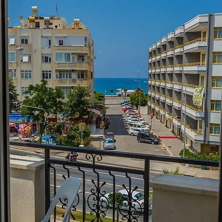 King As Szálloda Alanya